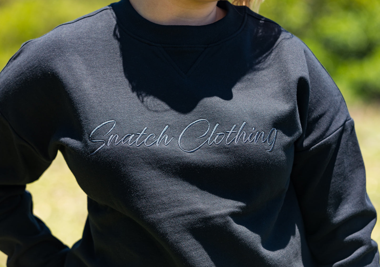 Women's Embroidered Crew Sweater Black - SF2001BK
