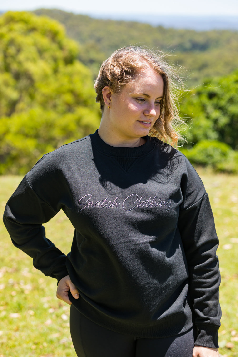 Women's Embroidered Crew Sweater Black - SF2001BK