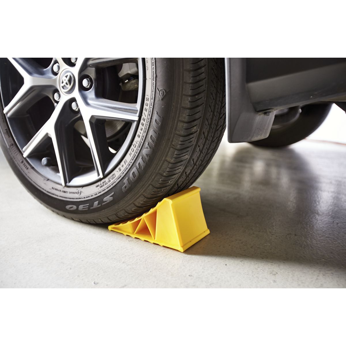 Gear Up Caravan Wheel Chock