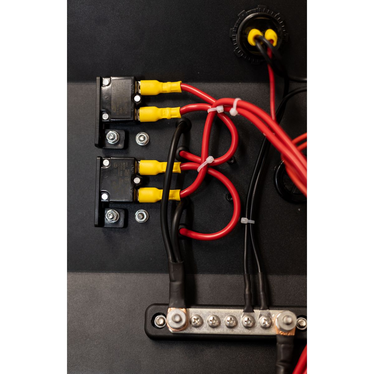 Drivetech 4x4 Control Box 12V - DT-02009