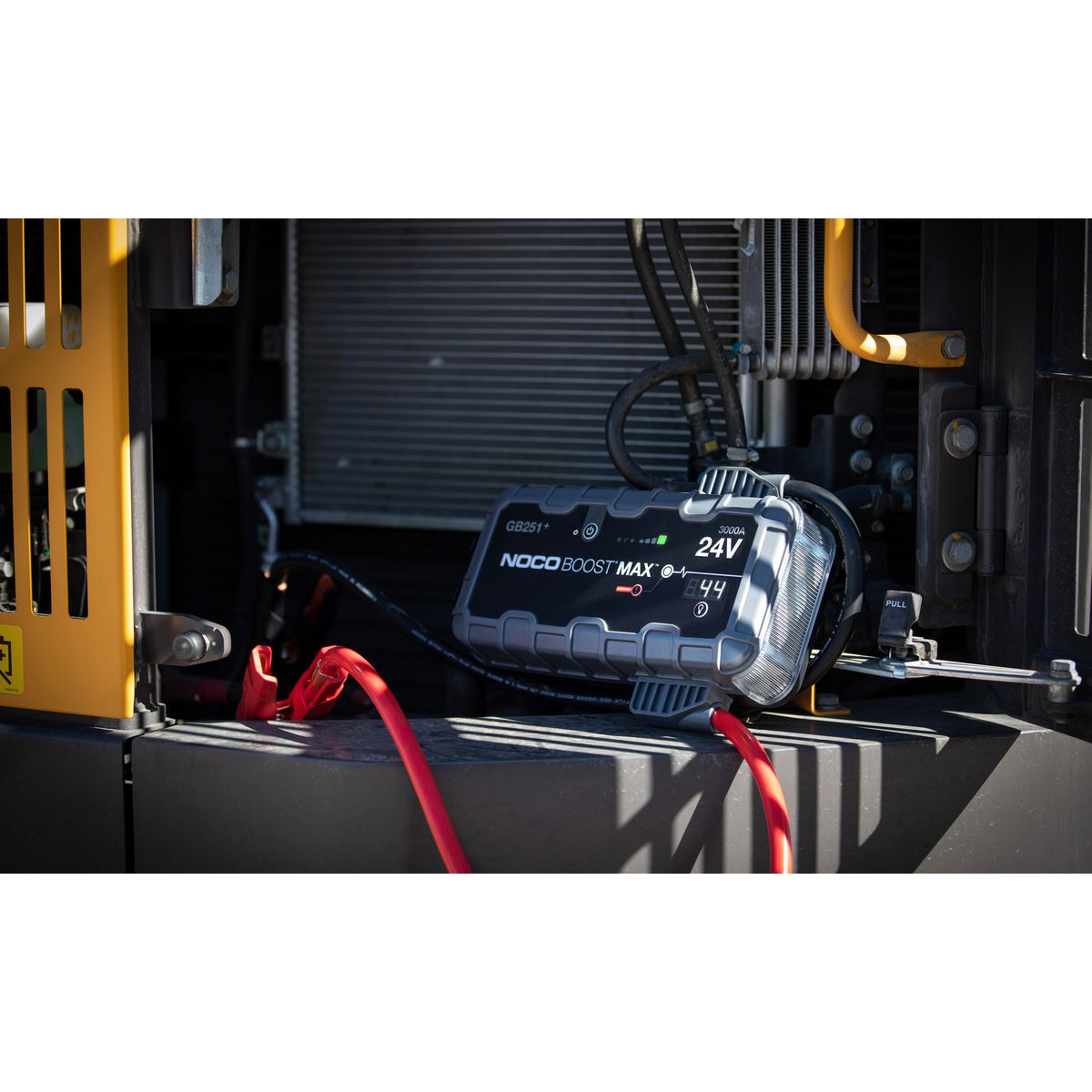 NOCO Boost Max 24V 3000A Jump Starter - GB251