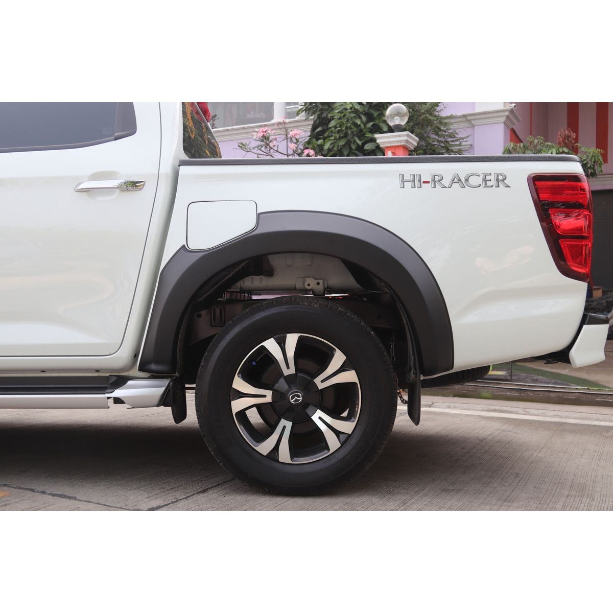 Drivetech 4x4 Fender Flare Kit 6 Inch Smooth Finish New BT50 2021-On D/C - DTFK-MAZ0360E