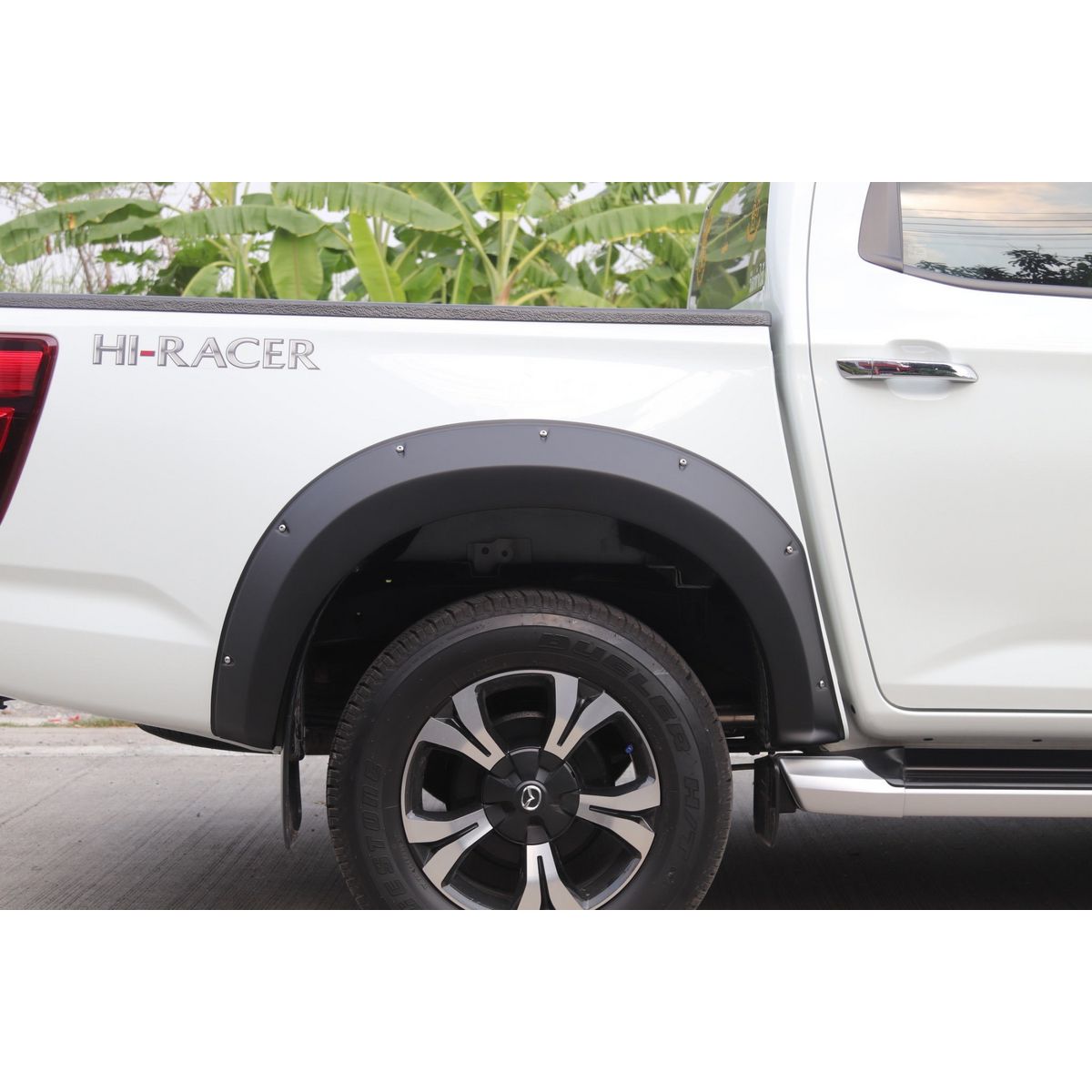 Drivetech 4x4 Fender Flare Kit 6 Inch With Studs New BT50 2021-On D/C - DTFK-MAZ0360R