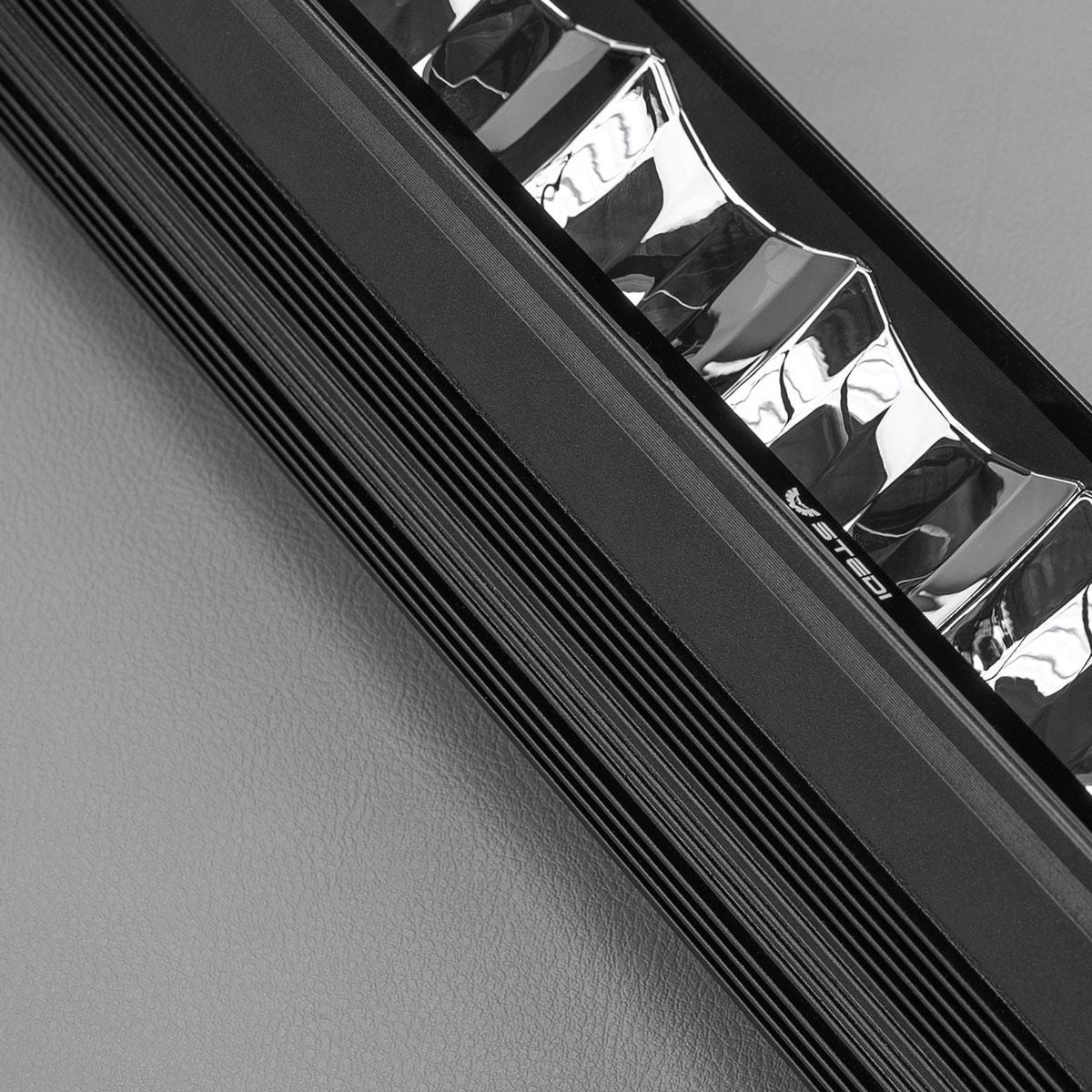 STEDI ST-X 40.5 Inch LED Light Bar - LEDST-X-40-16L