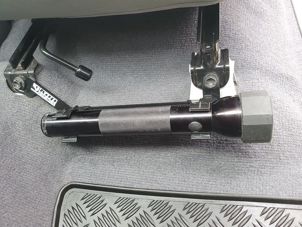 Kap Industries Fire Extinguisher Bracket to suit Toyota Landcruiser 79 Series Dual Cab 17+ - KI-LC-79-DC-17+-RH